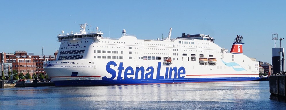Stena Line ligger vid kajkanten